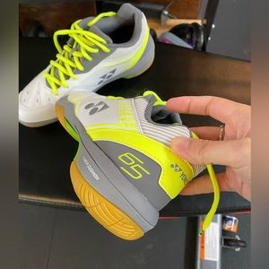 YONEX badminton shoes